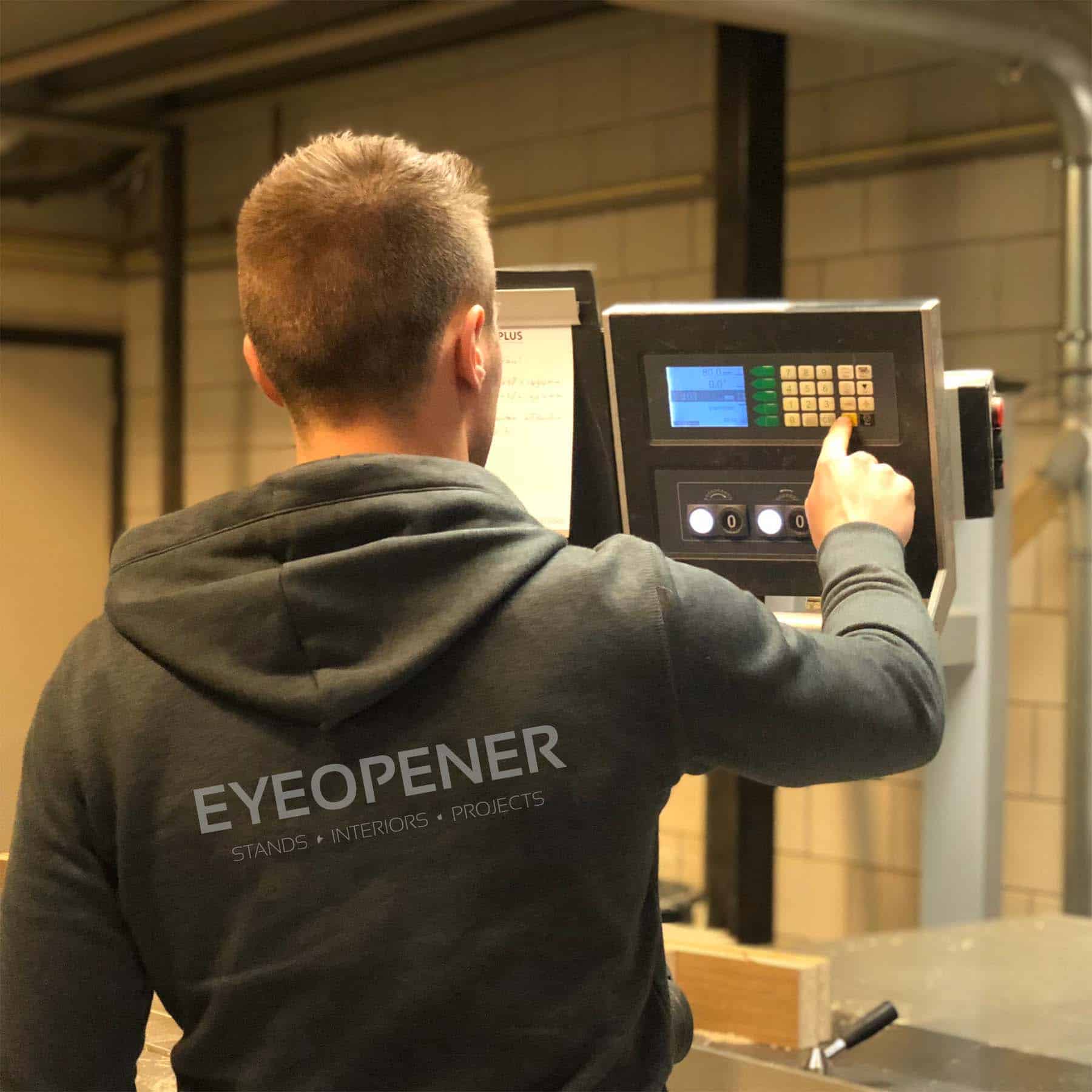 Eyeopener-zaagmachine